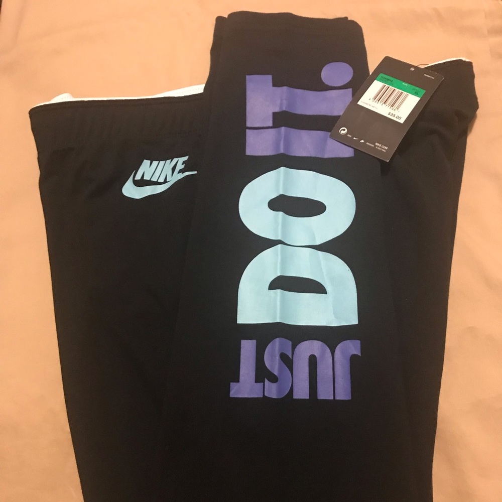 XL Nike Leggings (New)